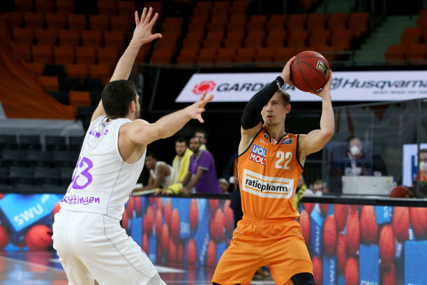 前锋产生了 前锋产生了